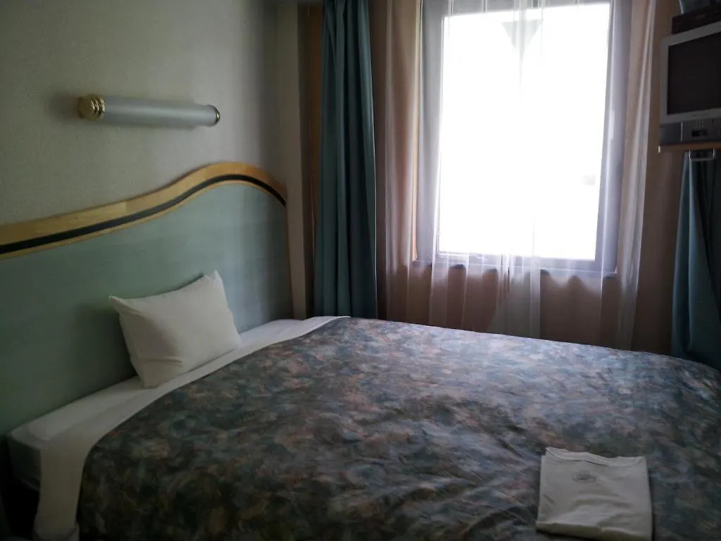 ** Economy hotel Family Inn Fifty'S Osaka Japan
