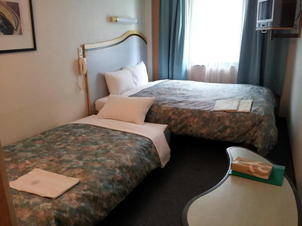 Family Inn Fifty'S Osaka 2*,