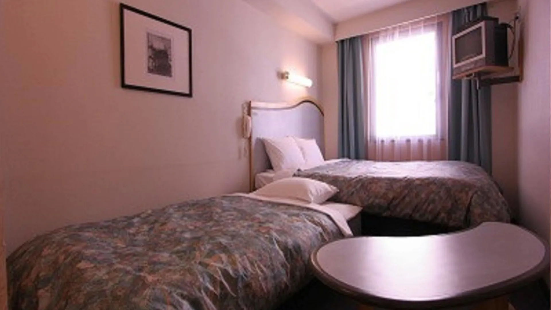 Economy hotel Family Inn Fifty'S Osaka